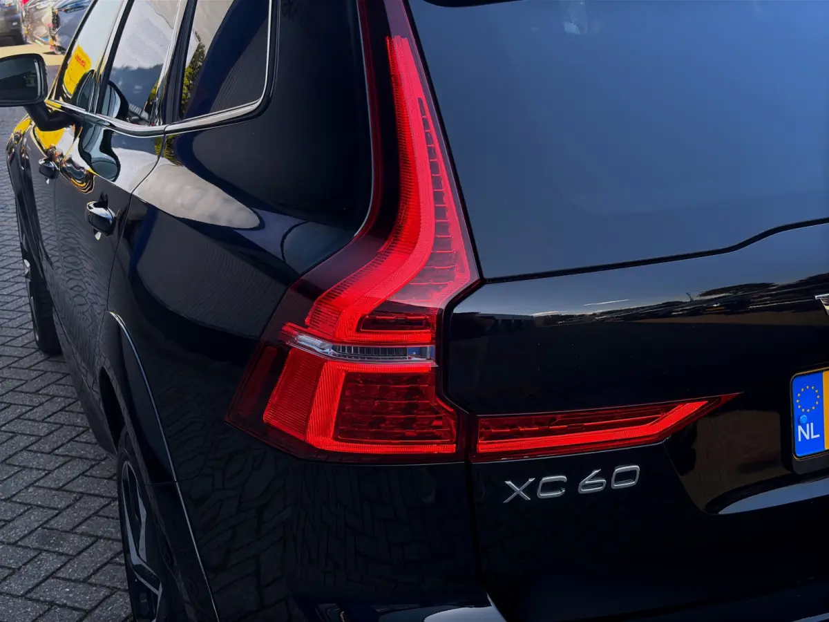 2.0 T8 Plug-in-hybrid AWD Polestar Engineered | Pano | H&K Audio | 360 camera | 21 inch