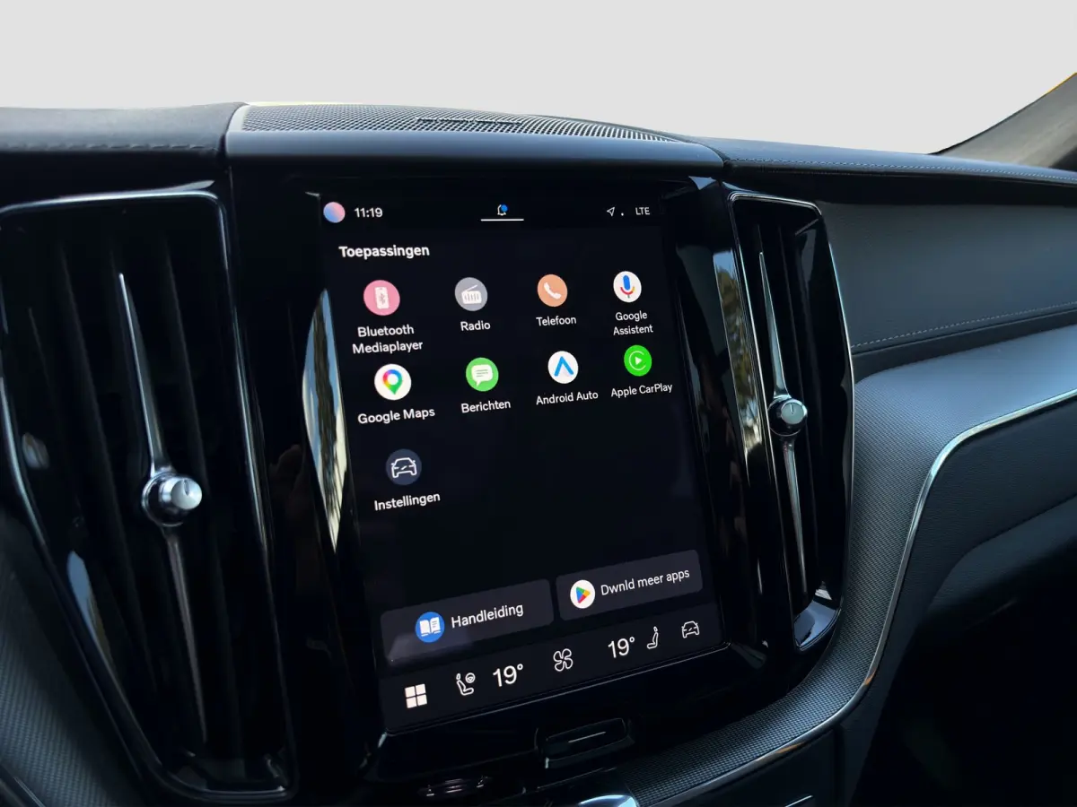 2.0 T8 Plug-in-hybrid AWD Polestar Engineered | Pano | H&K Audio | 360 camera | 21 inch