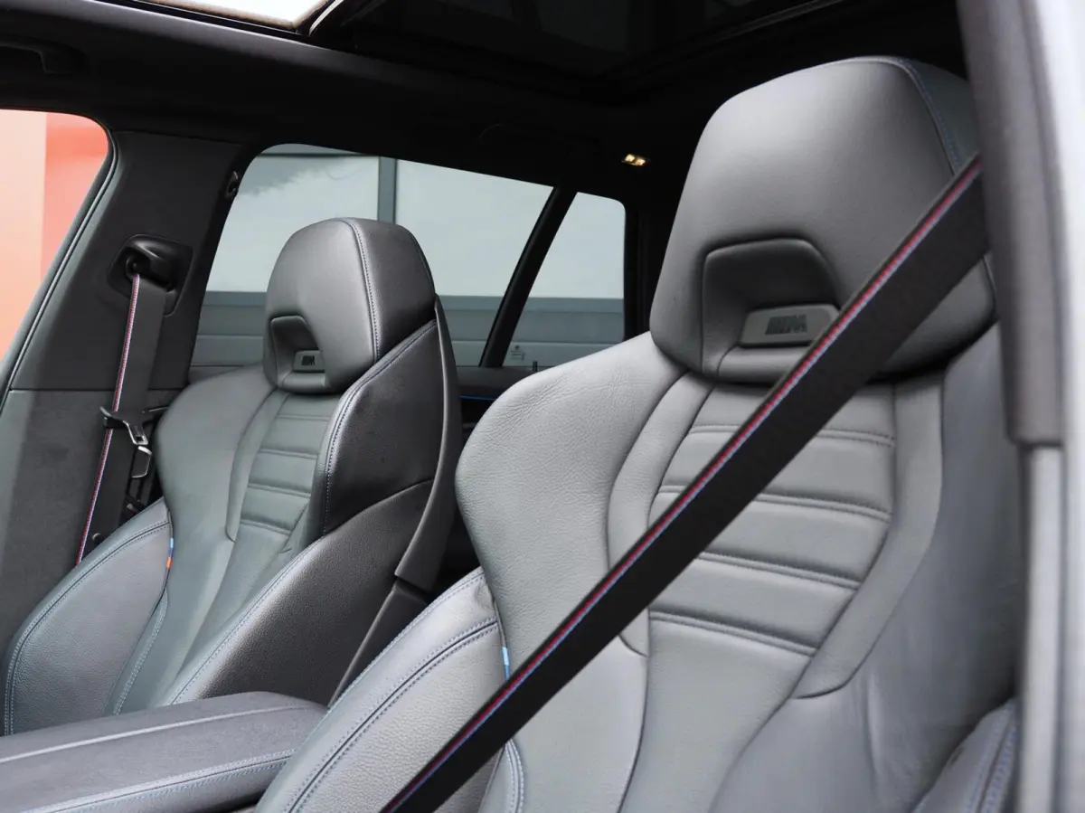 530e M-Sport | 530e M-Sport | Laser | Pano | ACC | M5 Stoelen | SOH 90% | H&K | 360 Cam | Stuurwielverwarming | Carplay - Android | Breedset | Leder | Memory | Head-Up | Lane Assist | Ambien