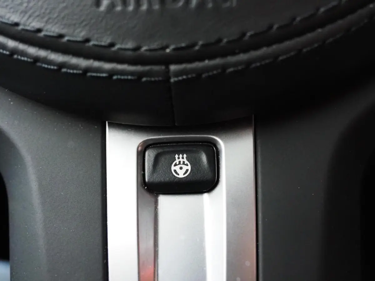 530e M-Sport | 530e M-Sport | Laser | Pano | ACC | M5 Stoelen | H&K | 360 Cam | Stuurwielverwarming | Carplay - Android | Breedset | Leder | Memory | Head-Up | Lane Assist | Ambient | Keyles