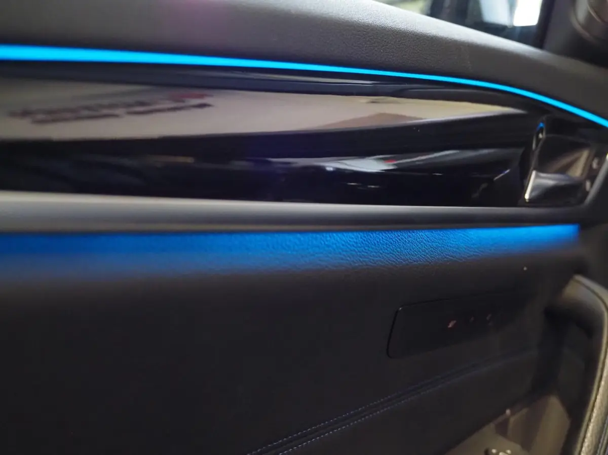 530e M-Sport | 530e M-Sport | Laser | Pano | ACC | M5 Stoelen | SOH 90% | H&K | 360 Cam | Stuurwielverwarming | Carplay - Android | Breedset | Leder | Memory | Head-Up | Lane Assist | Ambien
