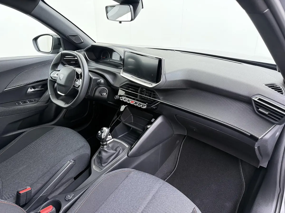 SUV Style 100pk | Navigatie via Apple Carplay en Android auto | Automatische Airco | Parkeersensoren achter | Cruise control