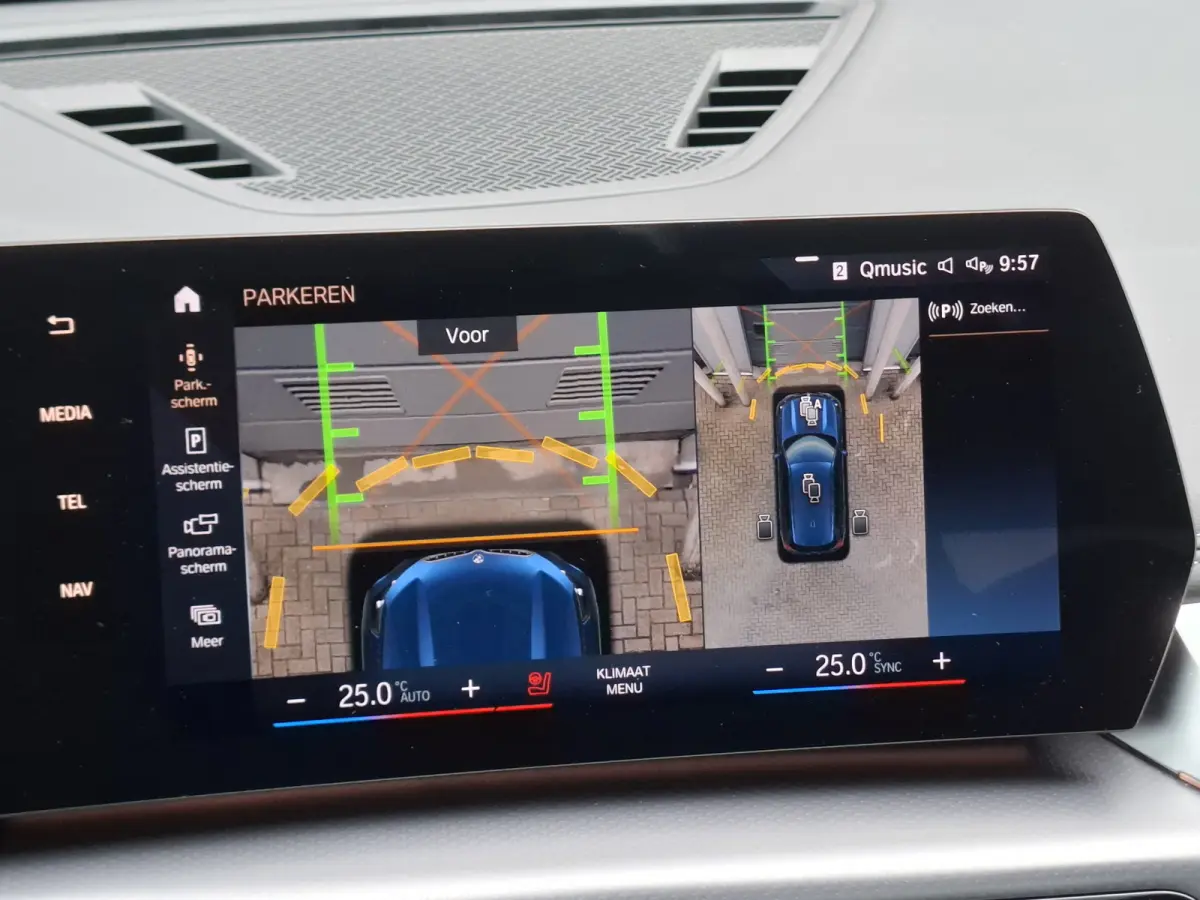 xDrive25e | Onderhoud t/m 2030/120.000km | Navigatie/Carplay | LM Velgen 19" | Voorstoelen/Stuur Verwarmd | Elektrisch Panoramadak | Lederen bekleding | 360 Camera |