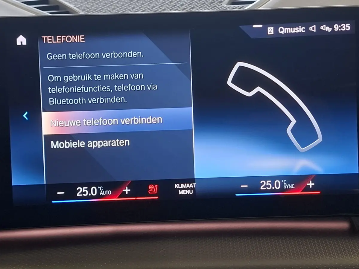 xDrive25e | Onderhoud t/m 2030/120.000km | Navigatie/Carplay | LM Velgen 19" | Voorstoelen/Stuur Verwarmd | Elektrisch Panoramadak | Lederen bekleding | 360 Camera |