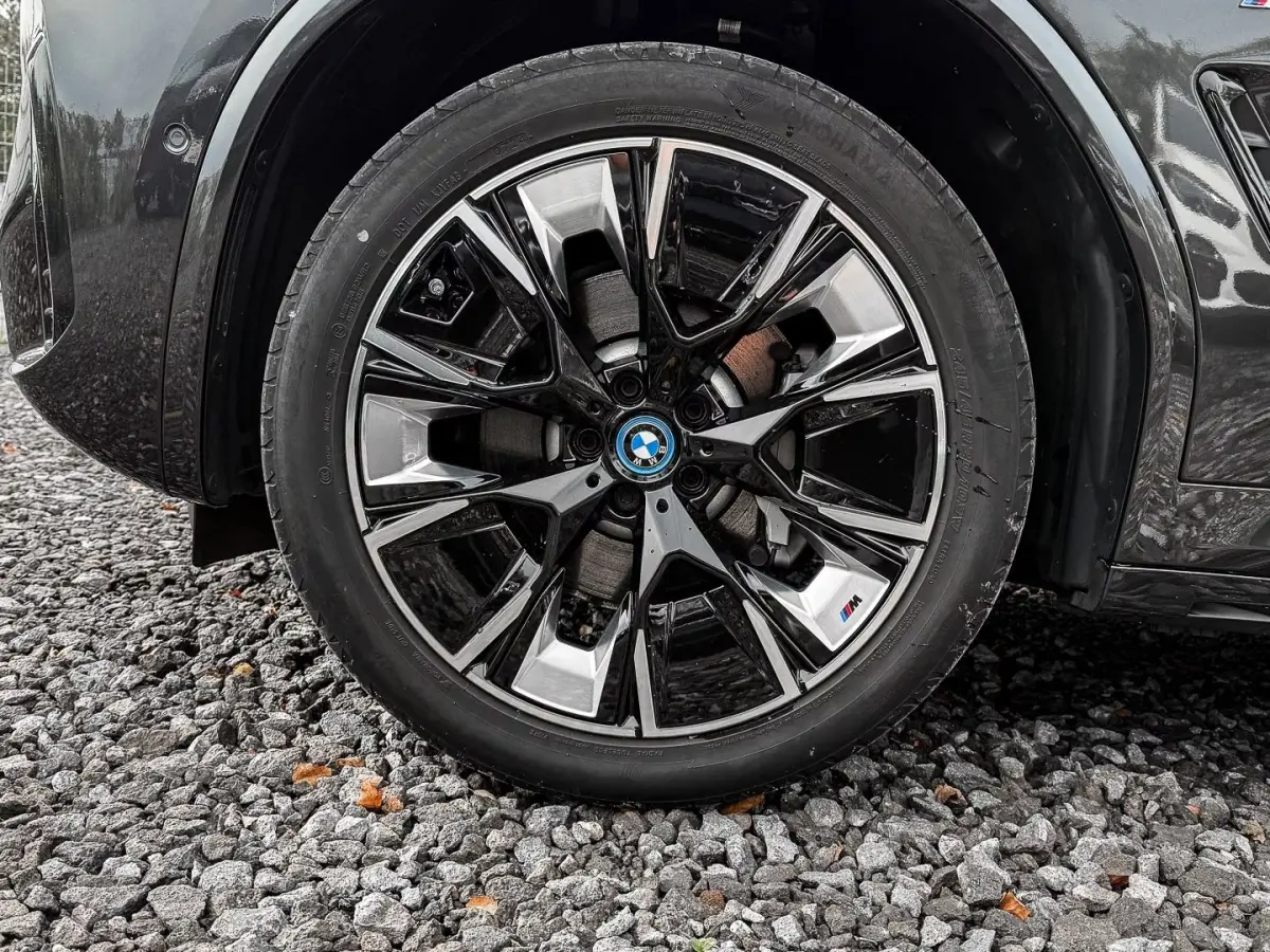 M-SPORT 80 kWh (210kW/286pk) ** LED, LEDER, PANORAMA, VERW. STUUR, 20-inch LMV ** 1e EIG - UNFALLFREI ** ** INFORMEER OOK NAAR ONZE AANTREKKELIJKE FINANCIAL-LEASE TARIEVEN **