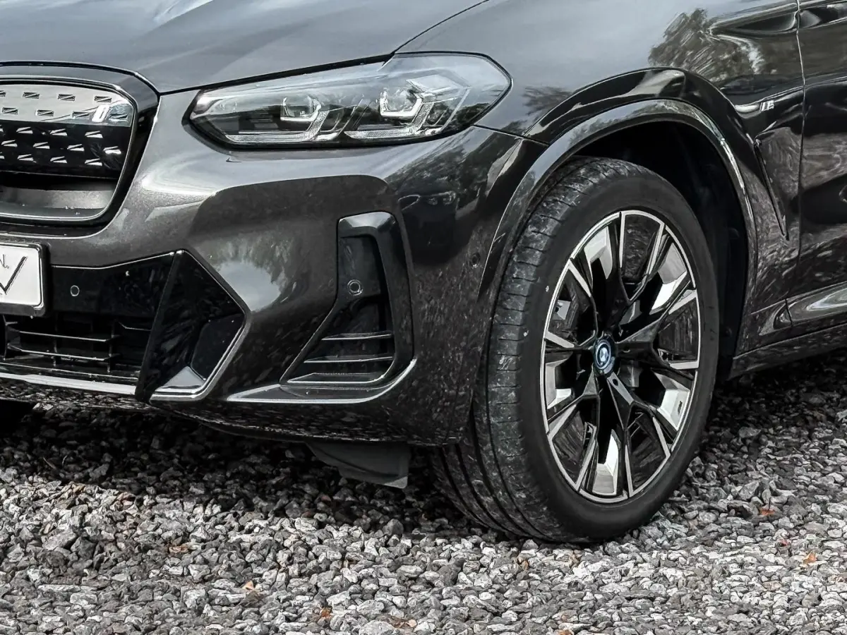 M-SPORT 80 kWh (210kW/286pk) ** LED, LEDER, PANORAMA, VERW. STUUR, 20-inch LMV ** 1e EIG - UNFALLFREI ** ** INFORMEER OOK NAAR ONZE AANTREKKELIJKE FINANCIAL-LEASE TARIEVEN **