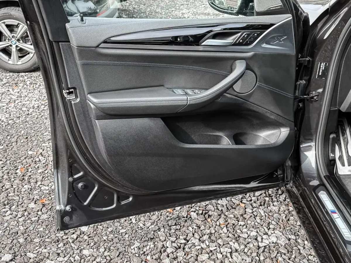 M-SPORT 80 kWh (210kW/286pk) ** LED, LEDER, PANORAMA, VERW. STUUR, 20-inch LMV ** 1e EIG - UNFALLFREI ** ** INFORMEER OOK NAAR ONZE AANTREKKELIJKE FINANCIAL-LEASE TARIEVEN **