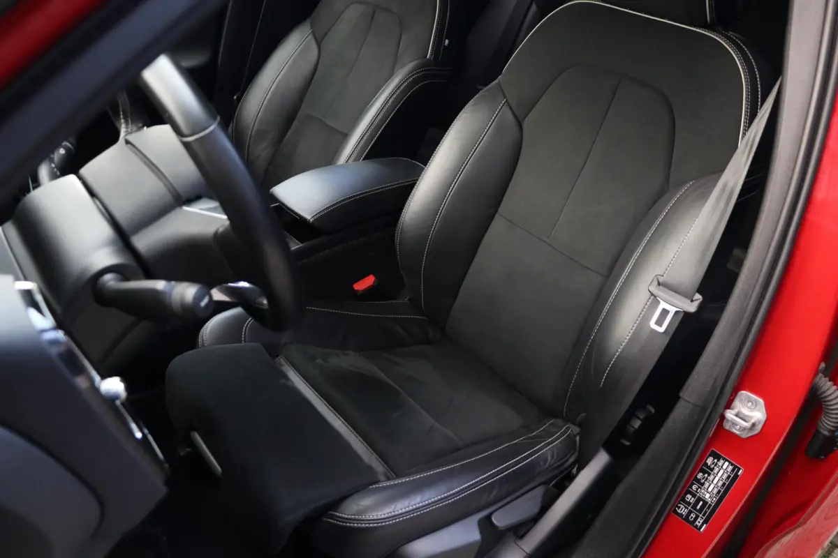 1.5 T5 |R-DESIGN| AdaptivCruise PolestarEngineered Panodak Trekhaak Harman/Kardon Alcantara AppleCarplay TwoTone Camera NL auto BJ2021