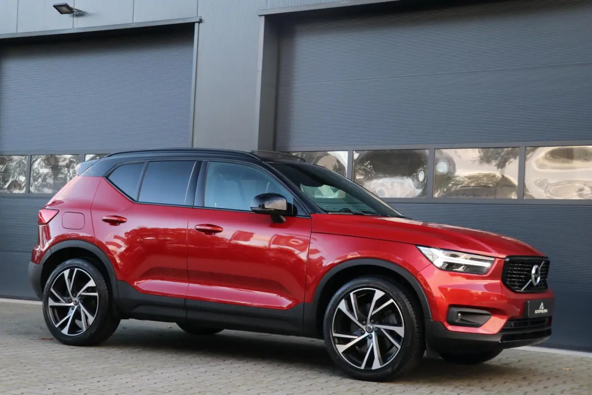 1.5 T5 |R-DESIGN| AdaptivCruise PolestarEngineered Panodak Trekhaak Harman/Kardon Alcantara AppleCarplay TwoTone Camera NL auto BJ2021