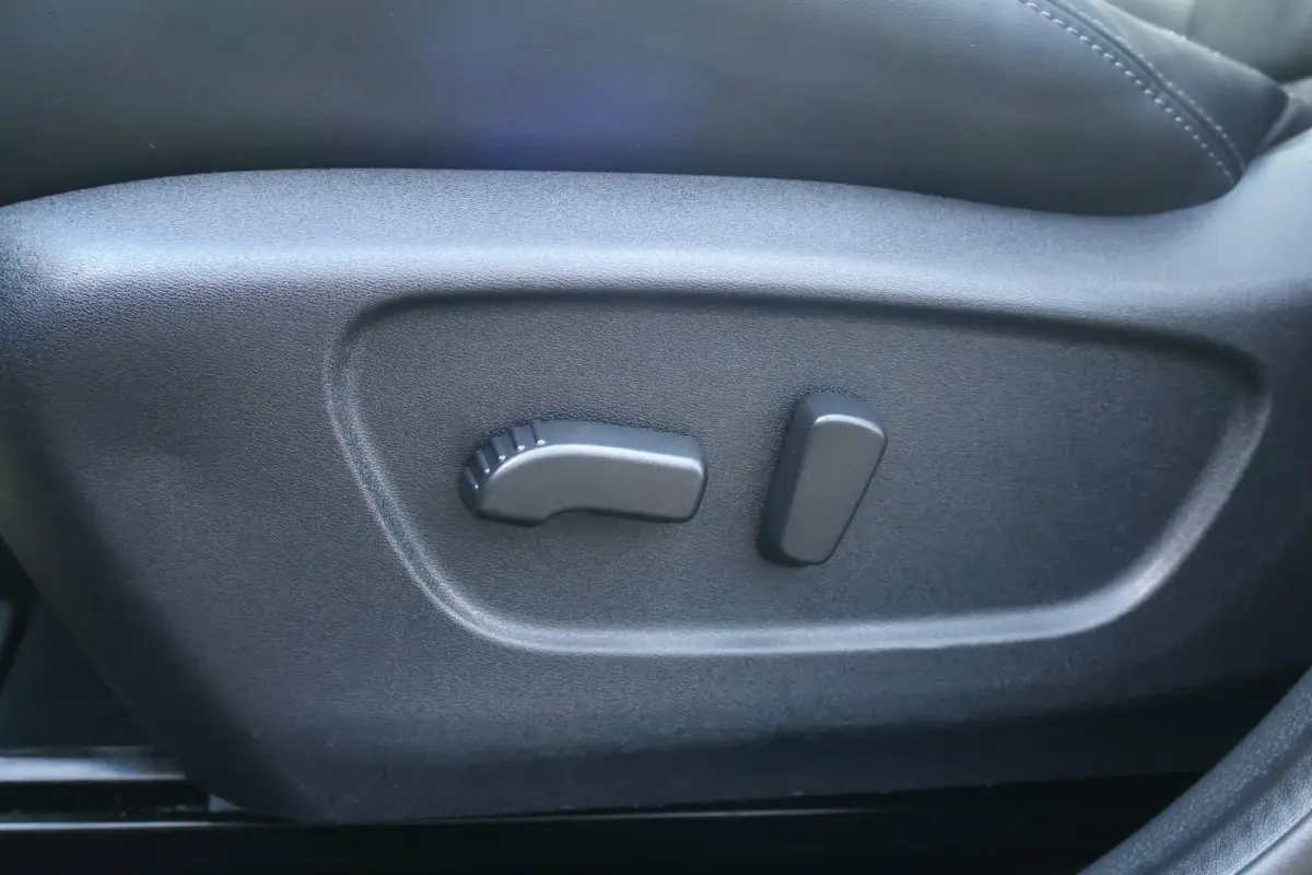1.3 DIG-T Premium Edition | Leder | Stoelverwarming | Panoramadak | Trekhaak | 360 Camera | Cruise Control | Climate Control |