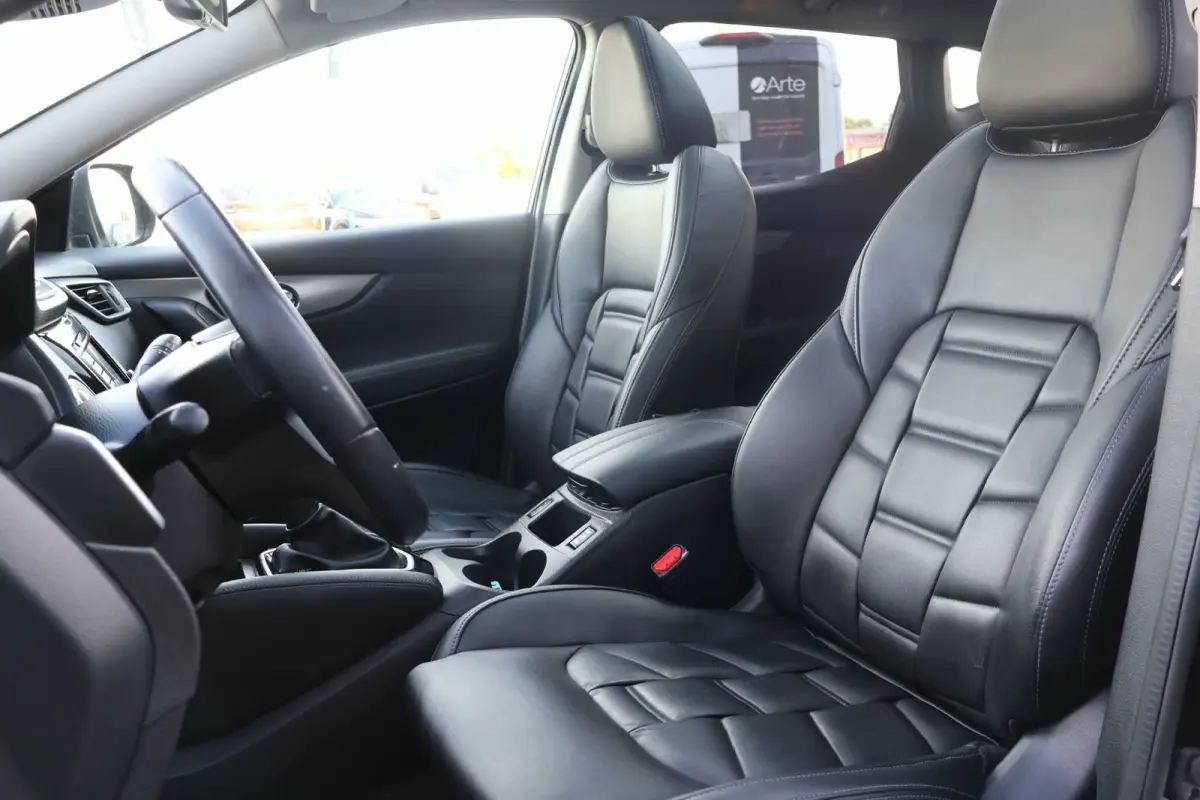 1.3 DIG-T Premium Edition | Leder | Stoelverwarming | Panoramadak | Trekhaak | 360 Camera | Cruise Control | Climate Control |