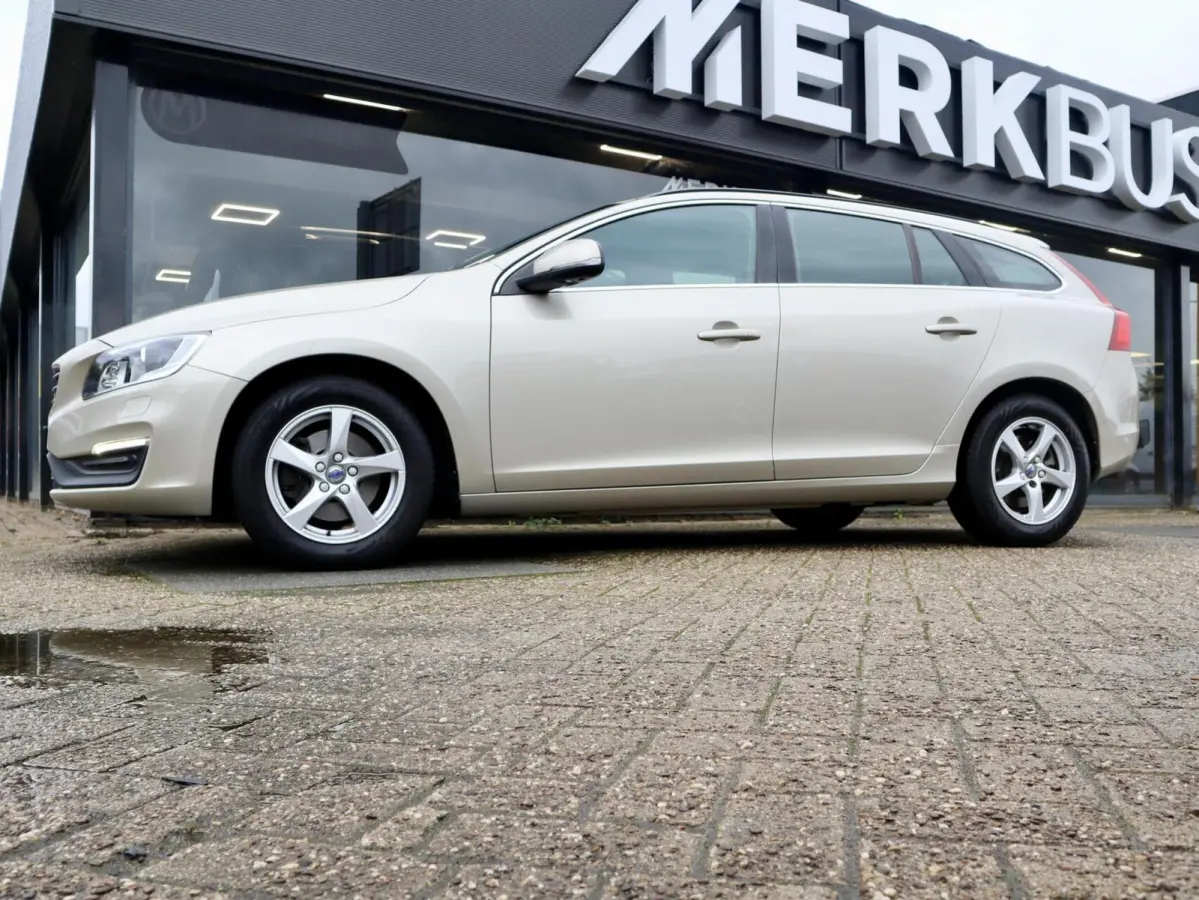 2.0 T3 Nordic+Standkachel-Trekhaak-Dealer onderhouden