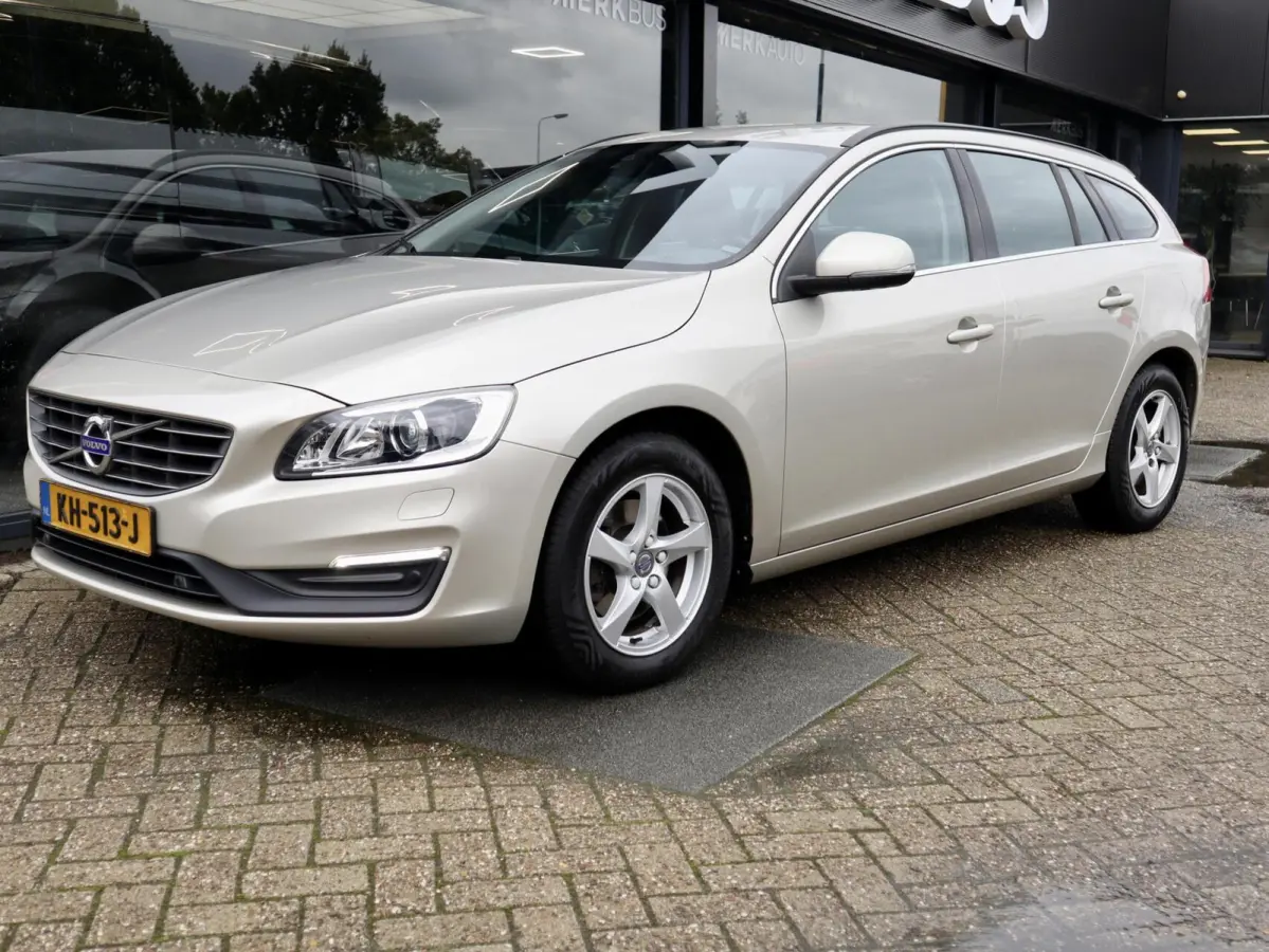 2.0 T3 Nordic+Standkachel-Trekhaak-Dealer onderhouden