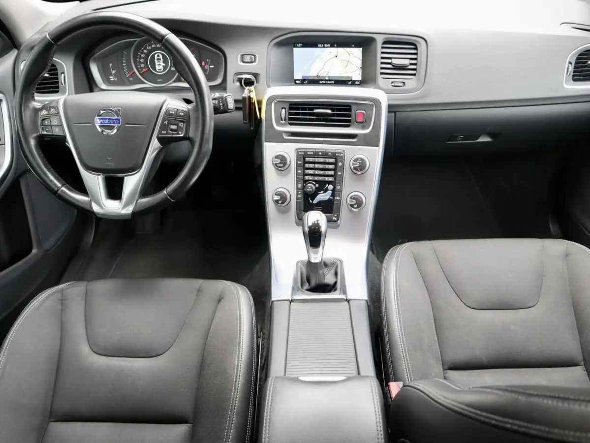 2.0 T3 Nordic+Standkachel-Trekhaak-Dealer onderhouden