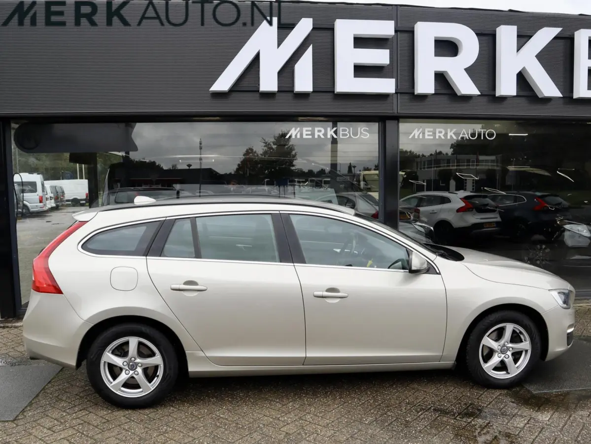 2.0 T3 Nordic+Standkachel-Trekhaak-Dealer onderhouden