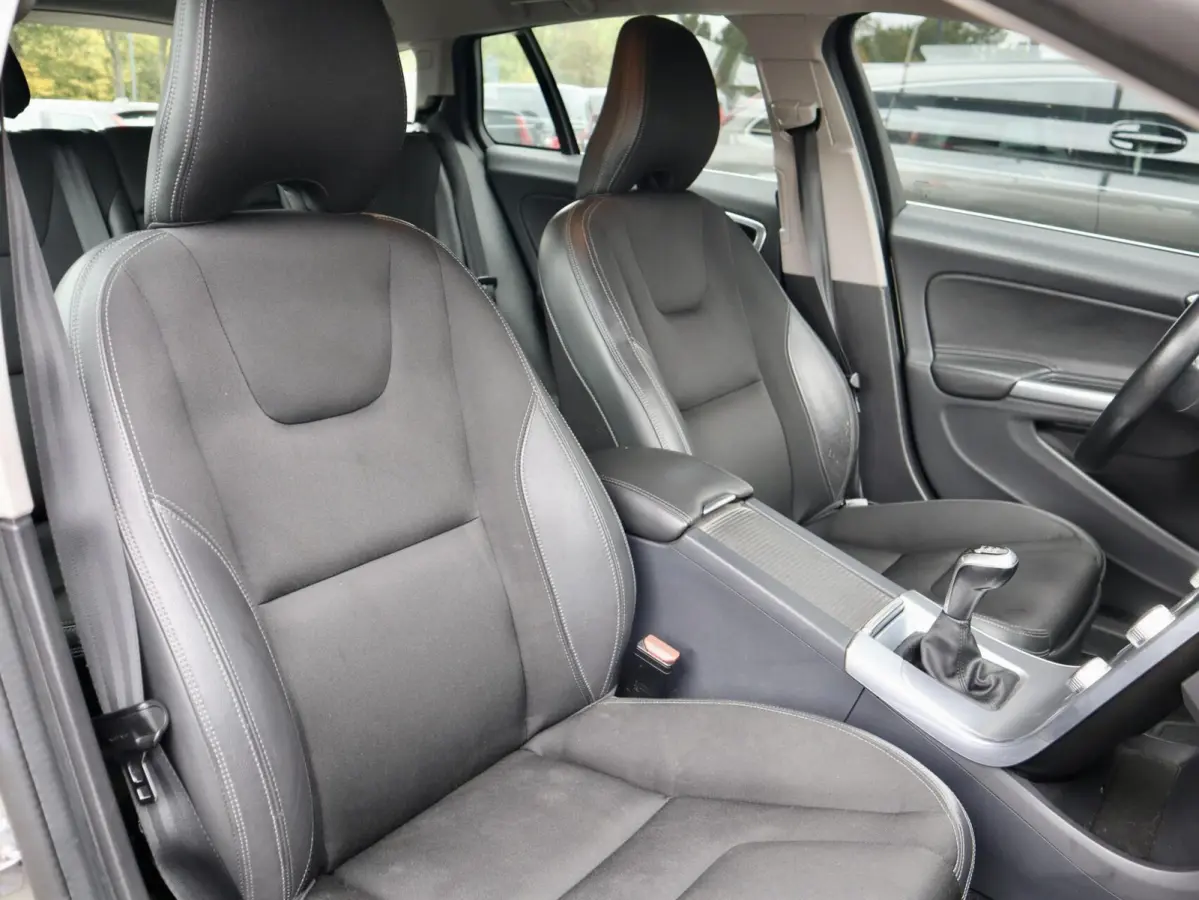 2.0 T3 Nordic+Standkachel-Trekhaak-Dealer onderhouden