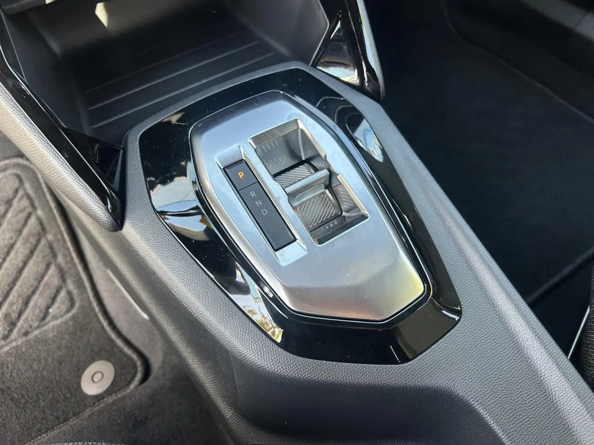 1.2 Hybrid 110 Business | Camera | Navigatie | Cruise Control | Apple Carplay/Android Auto