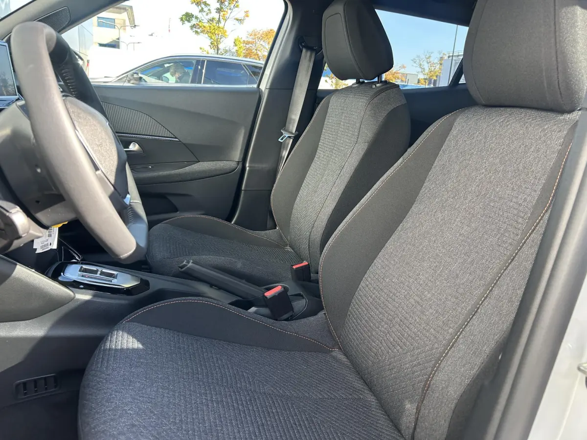 1.2 Hybrid 110 Business | Camera | Navigatie | Cruise Control | Apple Carplay/Android Auto