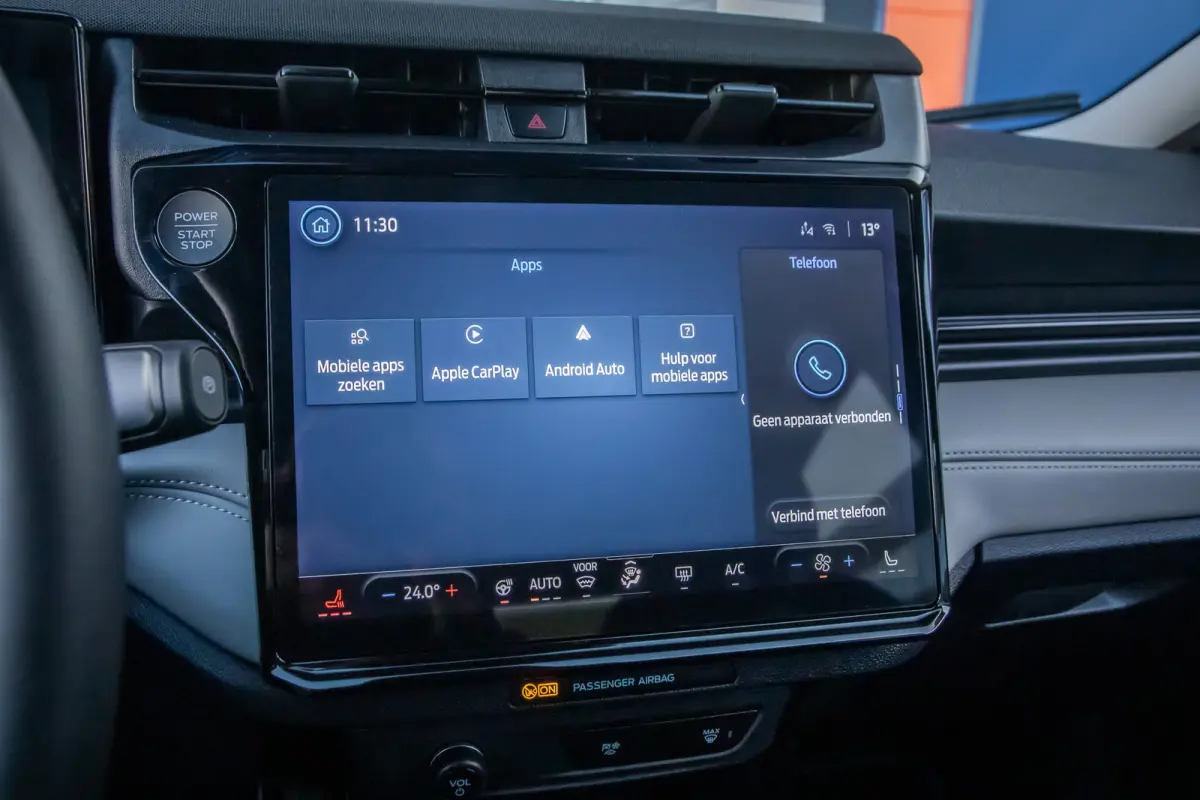 44 kWh | Camera | Stuur/stoel/voorruit verwarming | Apple Carplay/Android Auto | Cruise control | Full-LED koplampen | Digitaal dashboard | Achteruitrijcamera | Apple Carplay/Android Auto|te