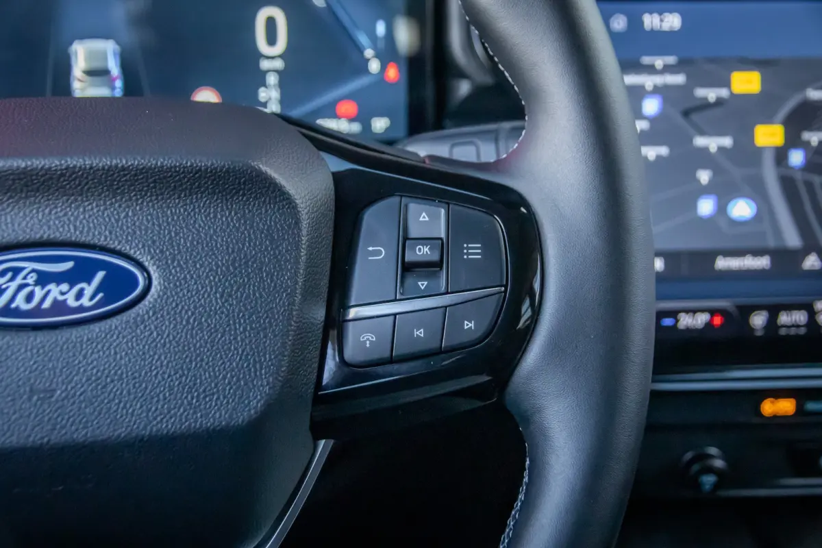 44 kWh | Camera | Stuur/stoel/voorruit verwarming | Apple Carplay/Android Auto | Cruise control | Full-LED koplampen | Digitaal dashboard | Achteruitrijcamera | Apple Carplay/Android Auto|te