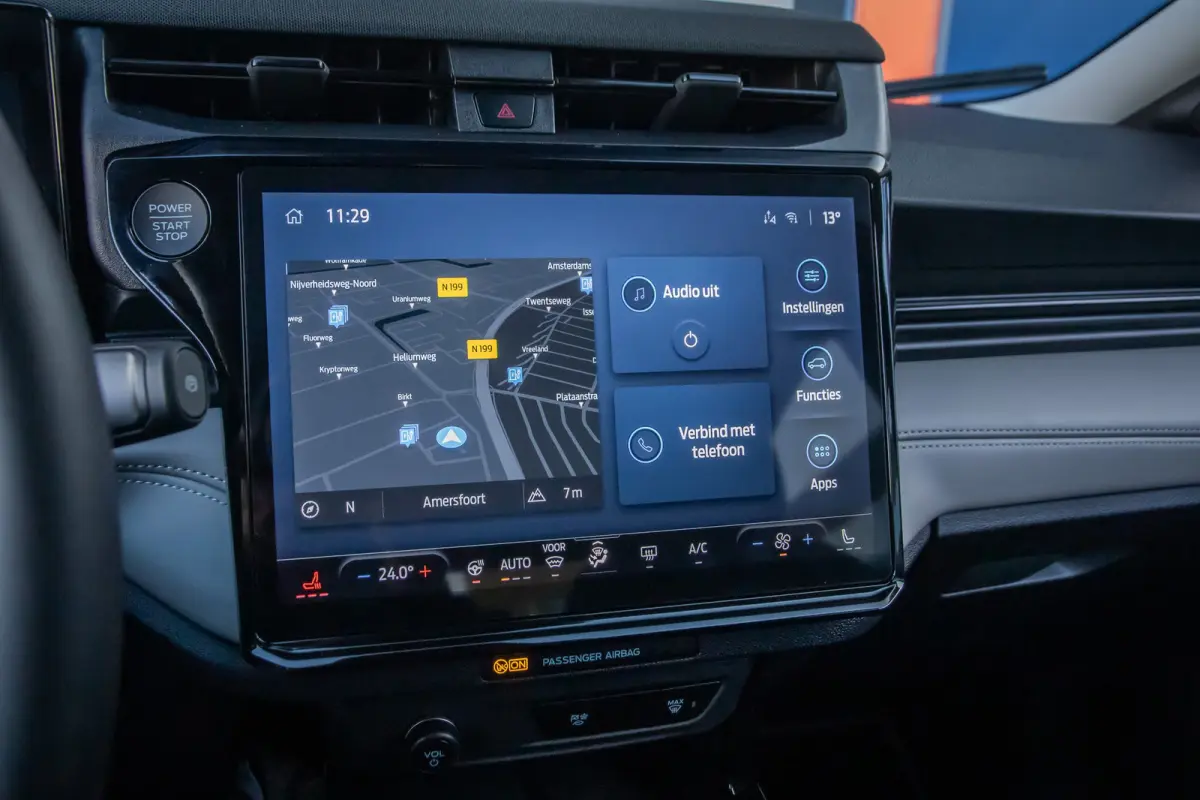 44 kWh | Camera | Stuur/stoel/voorruit verwarming | Apple Carplay/Android Auto | Cruise control | Full-LED koplampen | Digitaal dashboard | Achteruitrijcamera | Apple Carplay/Android Auto|te