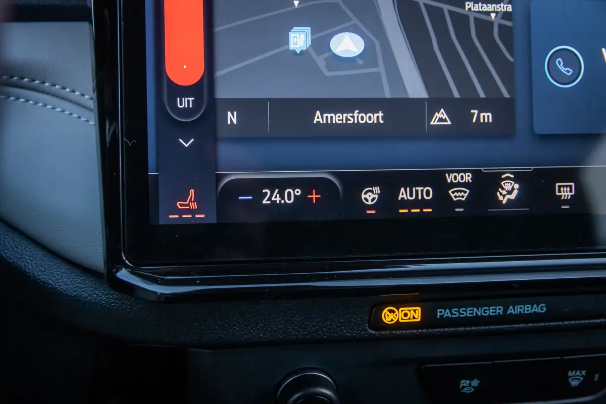44 kWh | Camera | Stuur/stoel/voorruit verwarming | Apple Carplay/Android Auto | Cruise control | Full-LED koplampen | Digitaal dashboard | Achteruitrijcamera | Apple Carplay/Android Auto|te