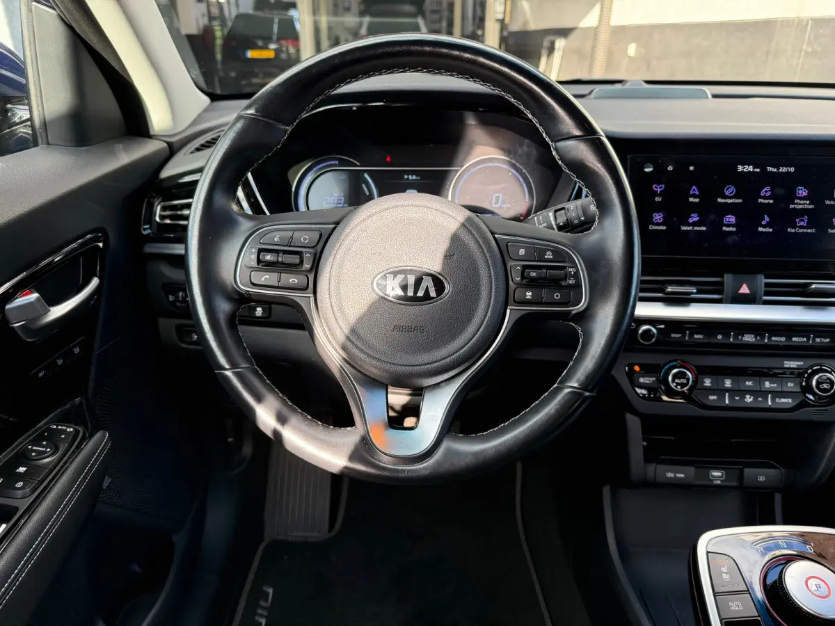 ExecutiveLine 64 kWh, SOH 93,4%,Stoelverwarming,Apple Carplay/Android,Stuurverwarming,Stoelverkoeling