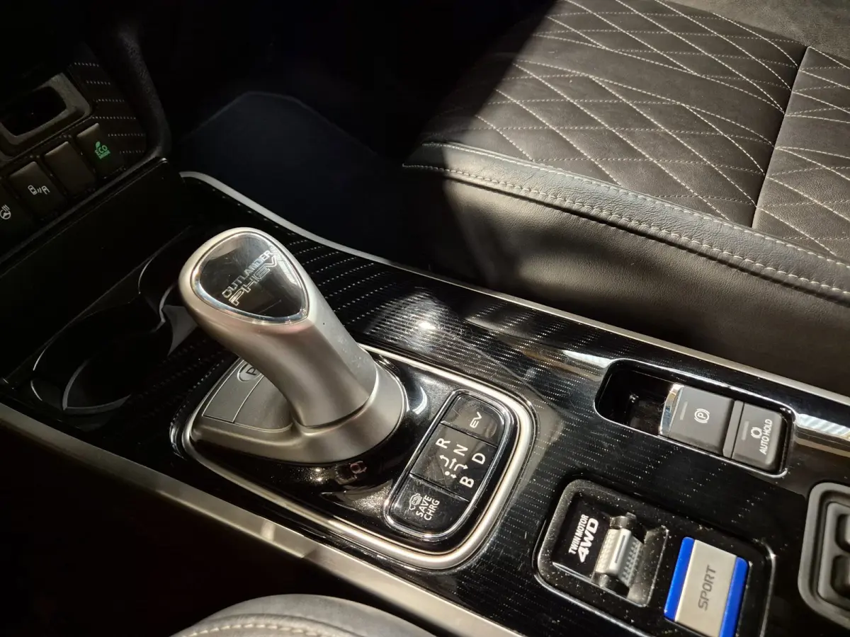 2.4 PHEV Intense+ Schuifdak - Leder - Stoel en Stuurverw - Camera - Navi - Keyless - Trekhaak