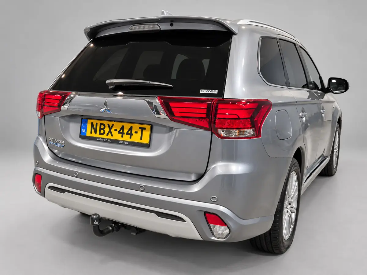 2.4 PHEV Intense+ Schuifdak - Leder - Stoel en Stuurverw - Camera - Navi - Keyless - Trekhaak