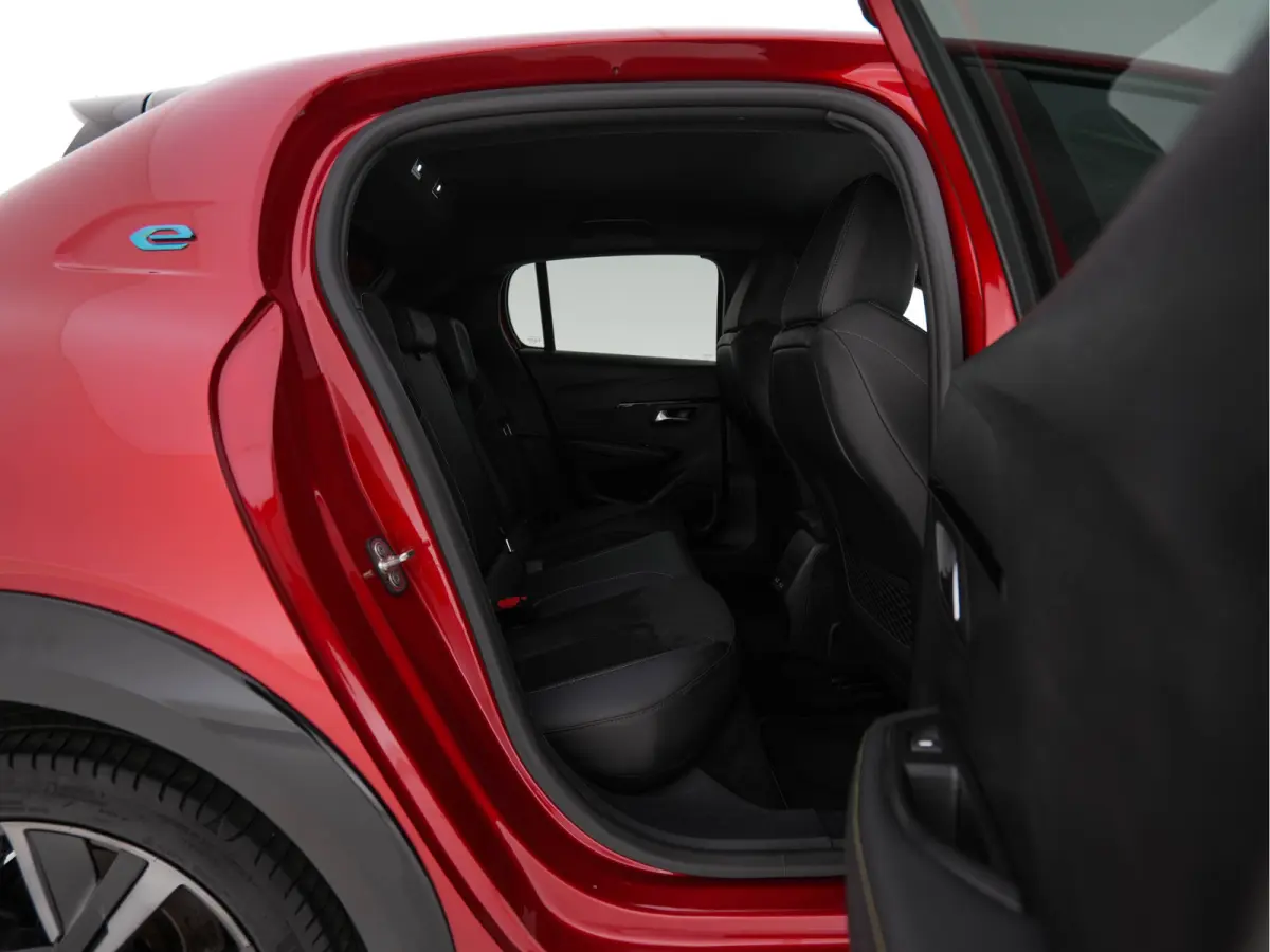 EV GT 350 50 kWh [3-Fase-11kW] *HEATPUMP | FULL-LED | DIGI-COCKPIT | BLINDSPOT | CAMERA | LEATHER-ALCANTARA | AMBIENTLIGHT | NAVI-FULLMAP | LANE-ASSIST | KEYLESS | DAB | CCS-FASTLOADER | HEA