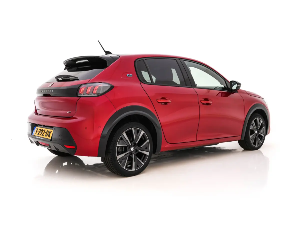 EV GT 350 50 kWh [3-Fase-11kW] (INCL-BTW) *HEATPUMP | FULL-LED | DIGI-COCKPIT | BLINDSPOT | CAMERA | LEATHER-ALCANTARA | AMBIENTLIGHT | NAVI-FULLMAP | LANE-ASSIST | KEYLESS | DAB | CCS-FASTL