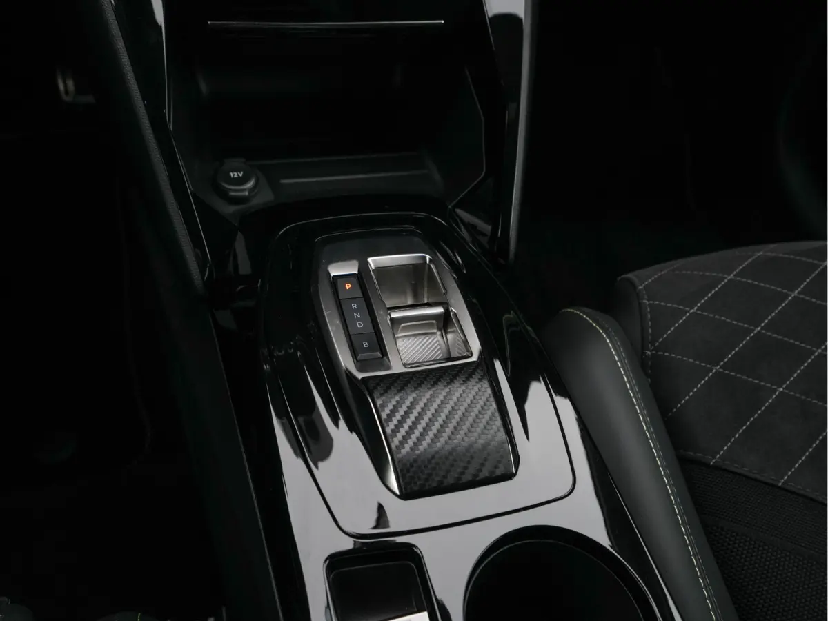 EV GT 350 50 kWh [3-Fase-11kW] *HEATPUMP | FULL-LED | DIGI-COCKPIT | BLINDSPOT | CAMERA | LEATHER-ALCANTARA | AMBIENTLIGHT | NAVI-FULLMAP | LANE-ASSIST | KEYLESS | DAB | CCS-FASTLOADER | HEA