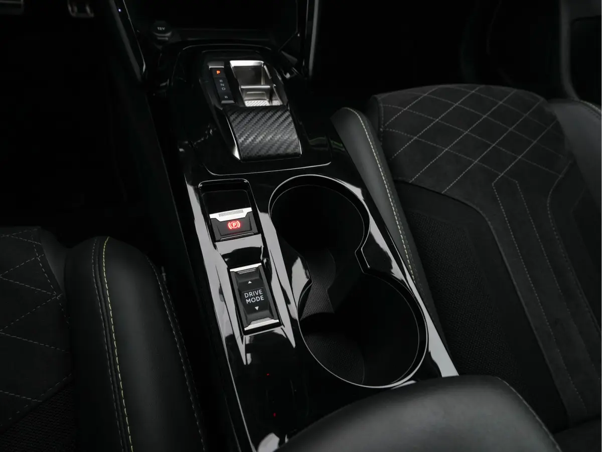EV GT 350 50 kWh [3-Fase-11kW] *HEATPUMP | FULL-LED | DIGI-COCKPIT | BLINDSPOT | CAMERA | LEATHER-ALCANTARA | AMBIENTLIGHT | NAVI-FULLMAP | LANE-ASSIST | KEYLESS | DAB | CCS-FASTLOADER | HEA