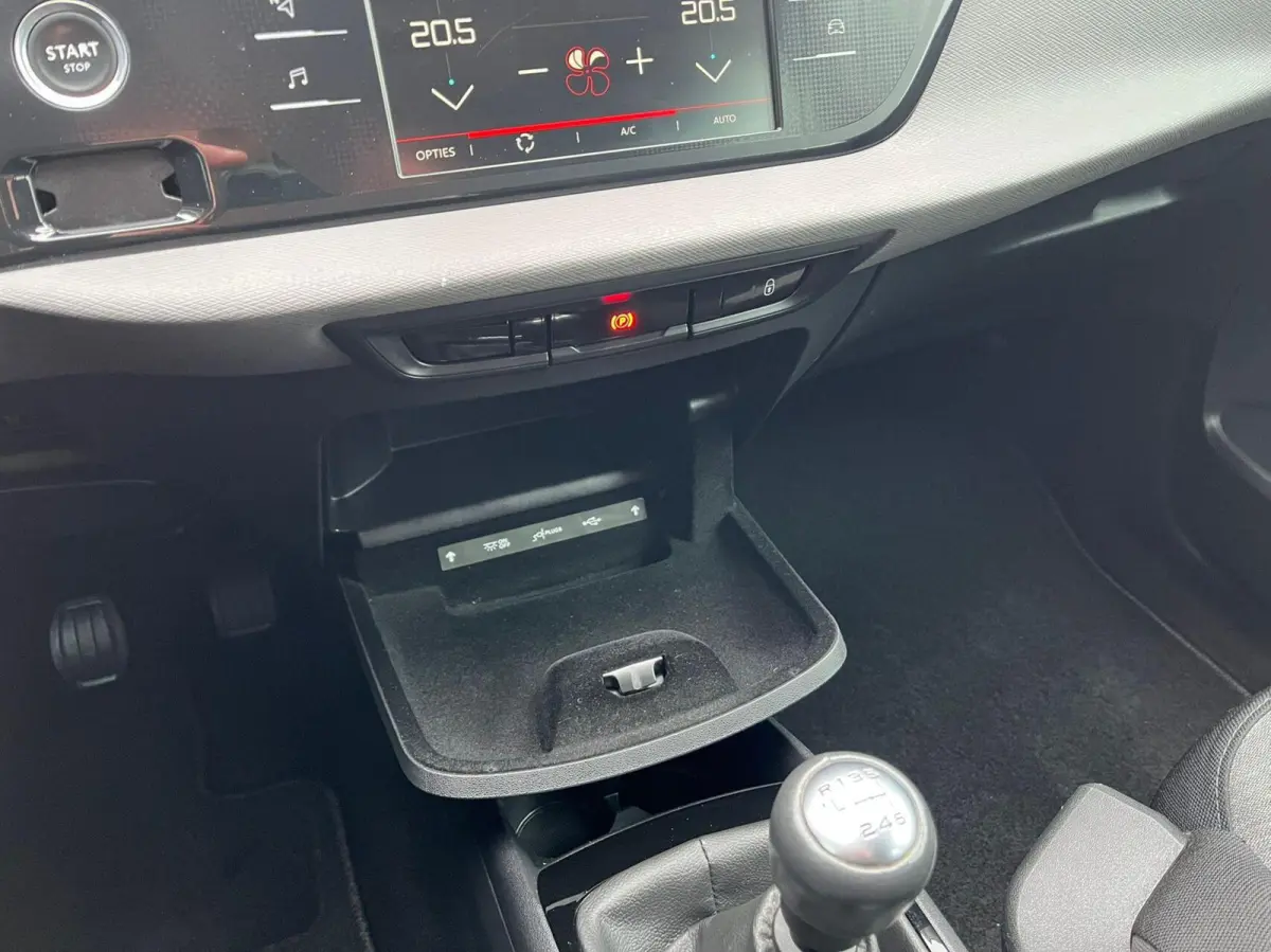 1.2 PureTech Busines 7Pers/Carplay Trekhaak