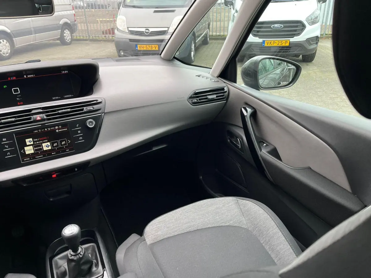 1.2 PureTech Busines 7Pers/Carplay Trekhaak