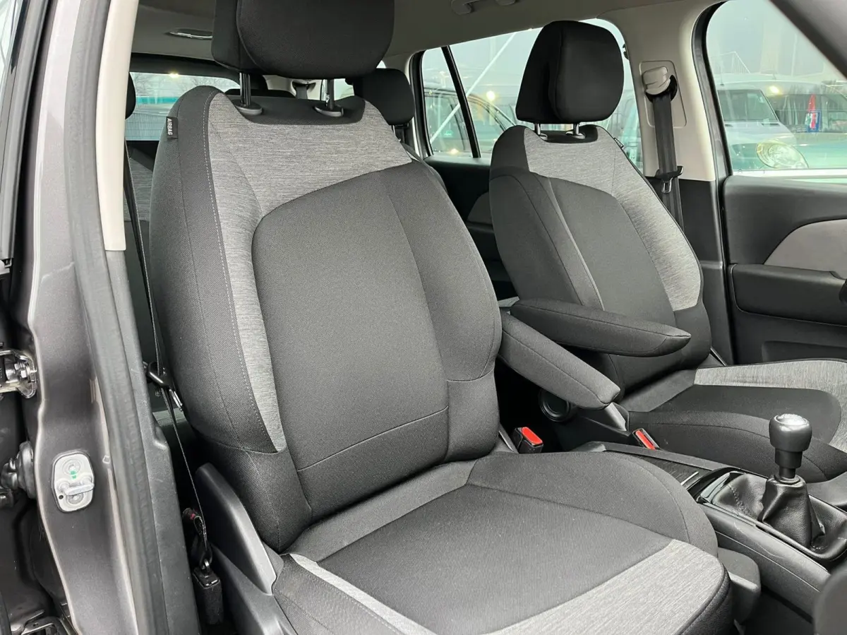1.2 PureTech Busines 7Pers/Carplay Trekhaak