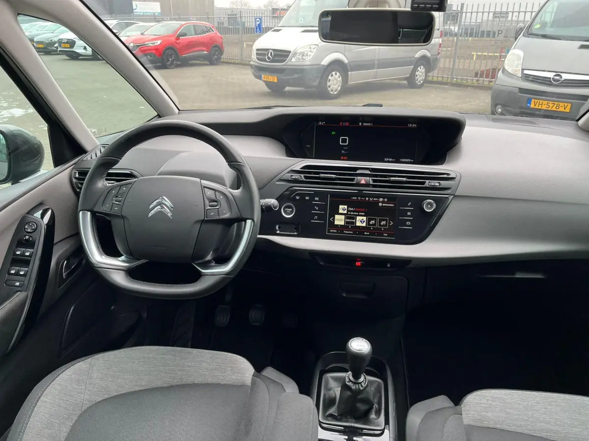 1.2 PureTech Busines 7Pers/Carplay Trekhaak