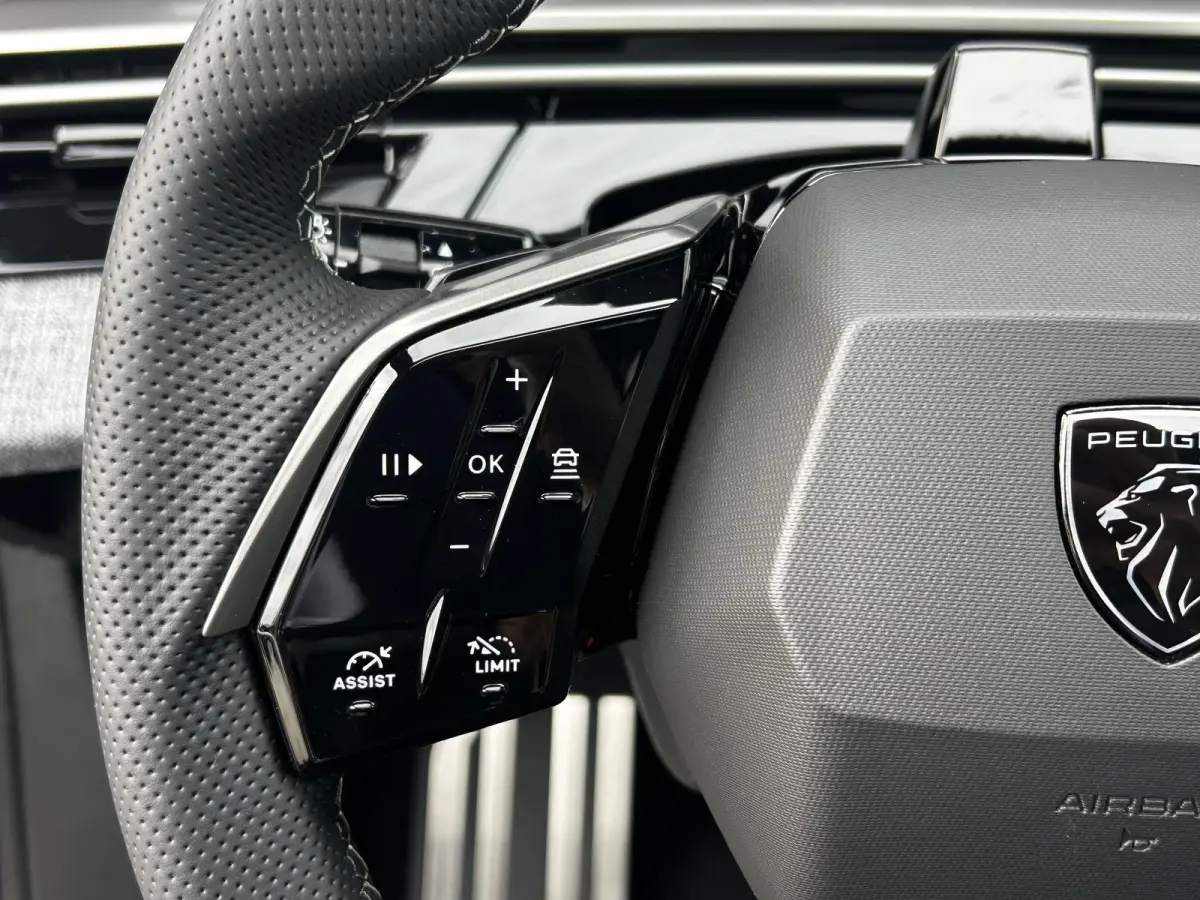 1.2 Hybrid 145 GT | Panoramisch schuifdak | 360 Camera | Adaptieve Cruise Control | Navigatie | Apple Carplay/Android Auto