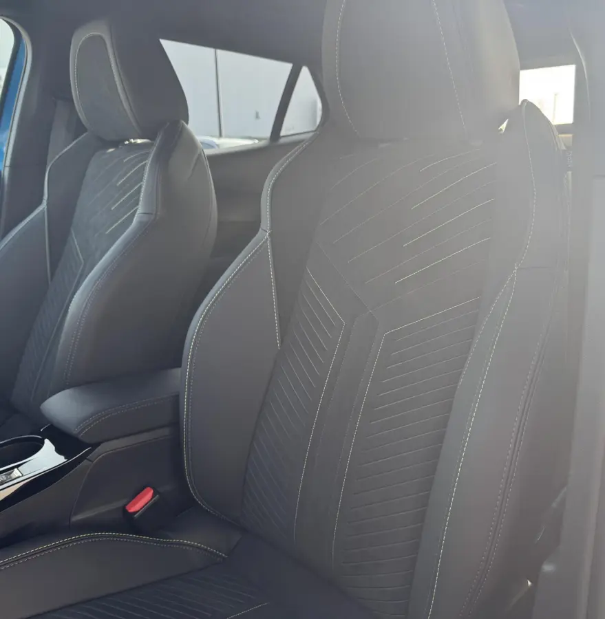 EV GT 54 kWh | Alcantara bekleding | Stoelverwarming | Elektrisch verstelbare stoelen/massage functie | Apple Carplay/Android Auto | Adaptieve Cruise Control | Camera | EVISSA Velgen | Keyle
