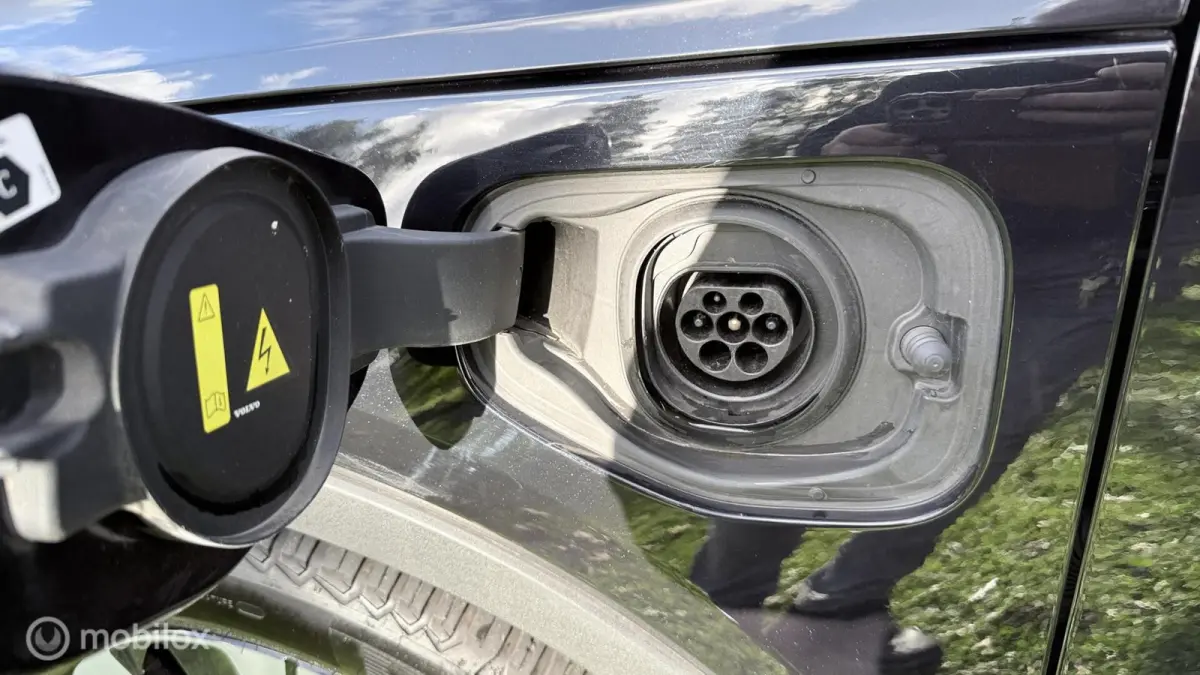 T4 Aut. Camera Trekhaak Nav Leder PLUG-IN HYBRID Leder en Trekhaak kantelbaar