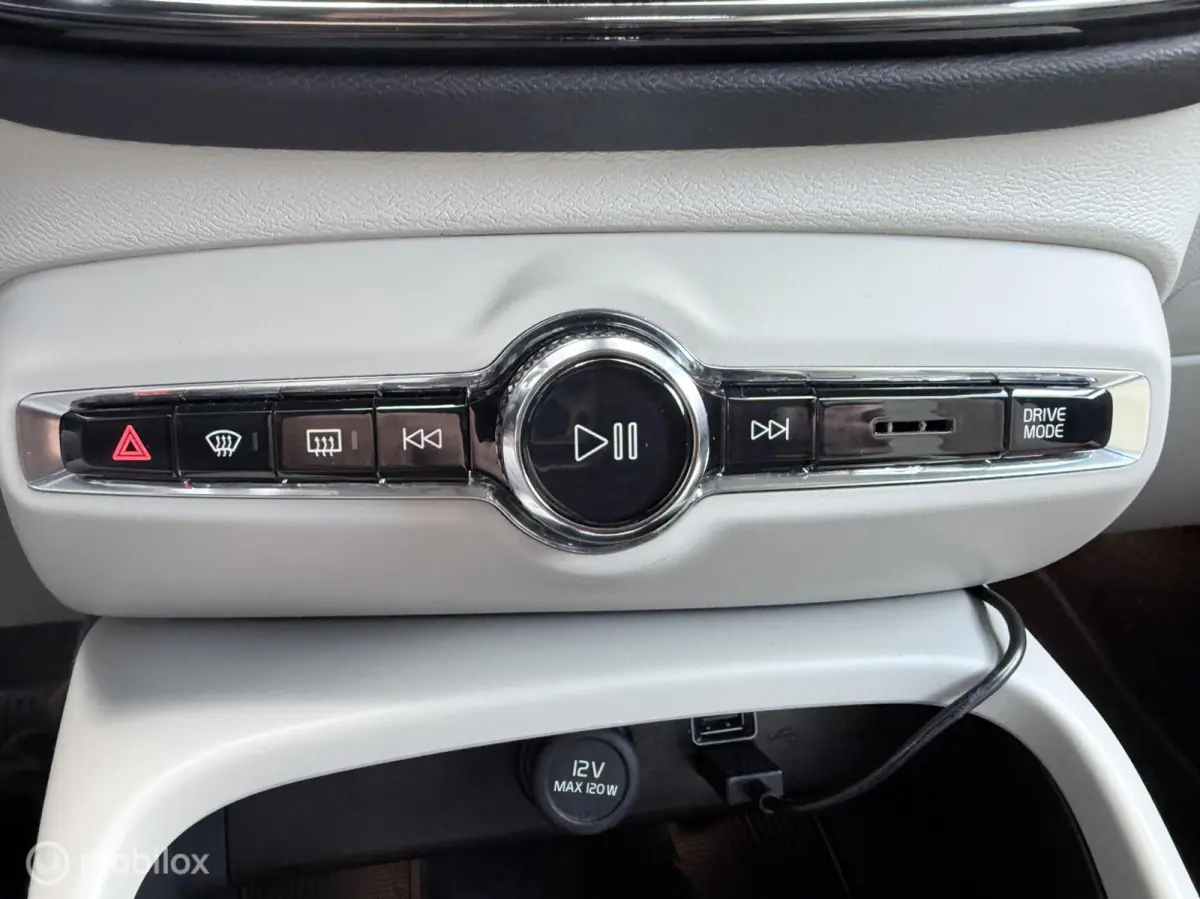 T4 Aut. Camera Trekhaak Nav Leder PLUG-IN HYBRID Leder en Trekhaak kantelbaar