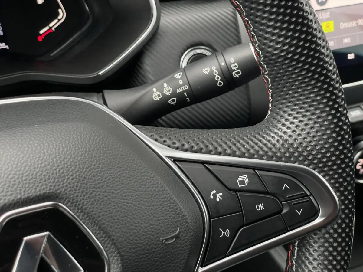 1.6 E-Tech Hybrid 140 R.S. Line Navi Carplay 360 Camera Stoelverwarming Dealer Onderhouden