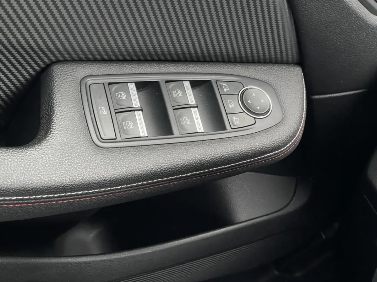 1.6 E-Tech Hybrid 140 R.S. Line Navi Carplay 360 Camera Stoelverwarming Dealer Onderhouden