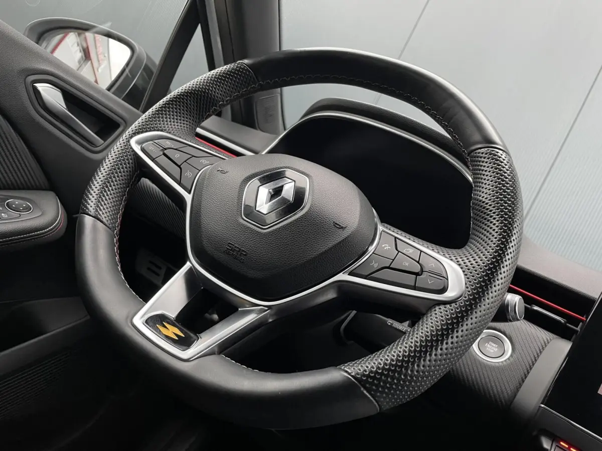 1.6 E-Tech Hybrid 140 R.S. Line Navi Carplay 360 Camera Stoelverwarming Dealer Onderhouden