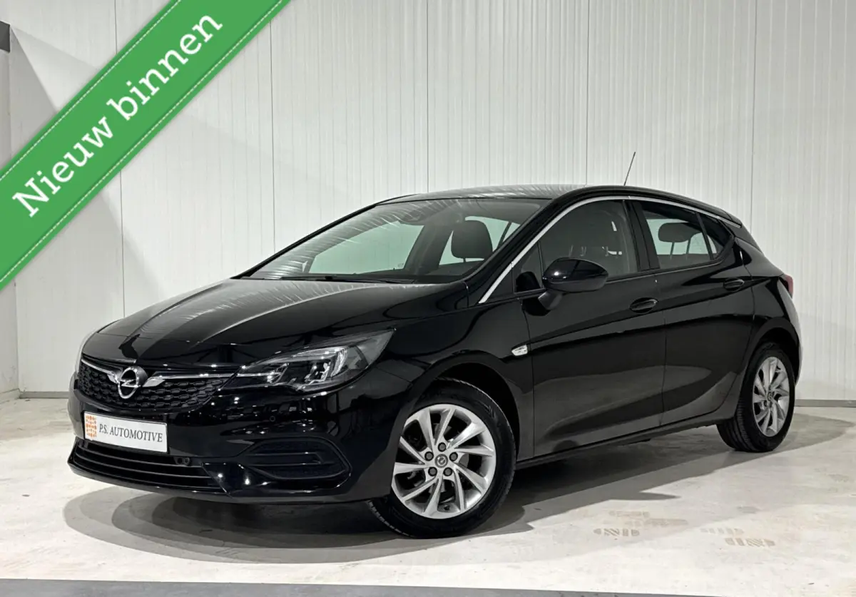 Business Elegance|KEYLESS|CARPLAY|LANE ASSIST