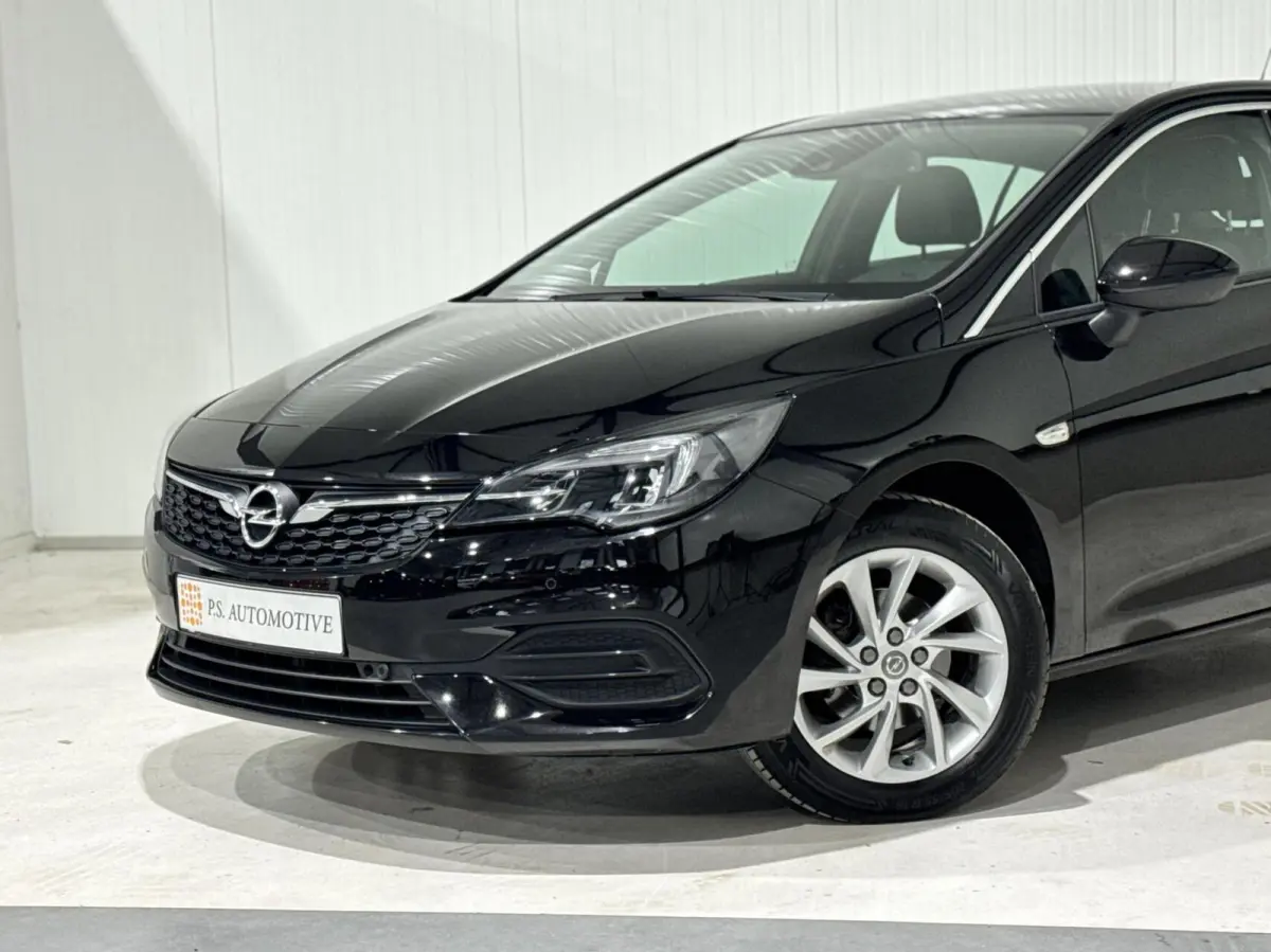 Business Elegance|KEYLESS|CARPLAY|LANE ASSIST