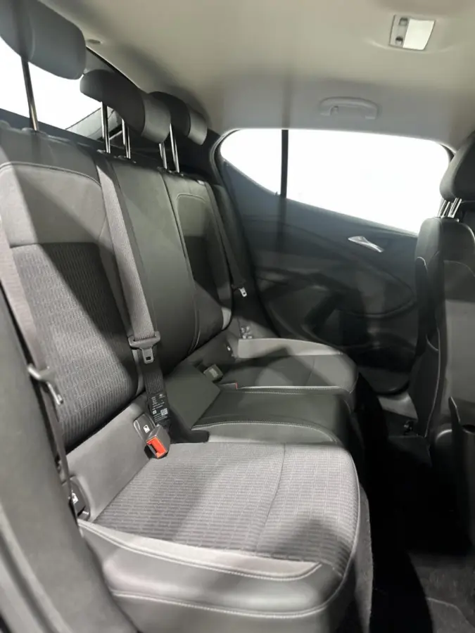 Business Elegance|KEYLESS|CARPLAY|LANE ASSIST