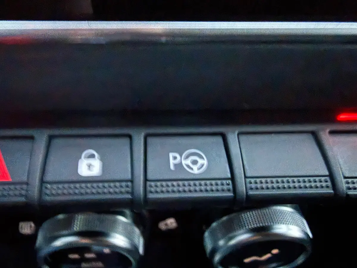 1.6 E-Tech Hybrid 145 R.S. Line, Panoramadak,Stoelverwarming,Stuurverwarming,Apple Carplay/Android