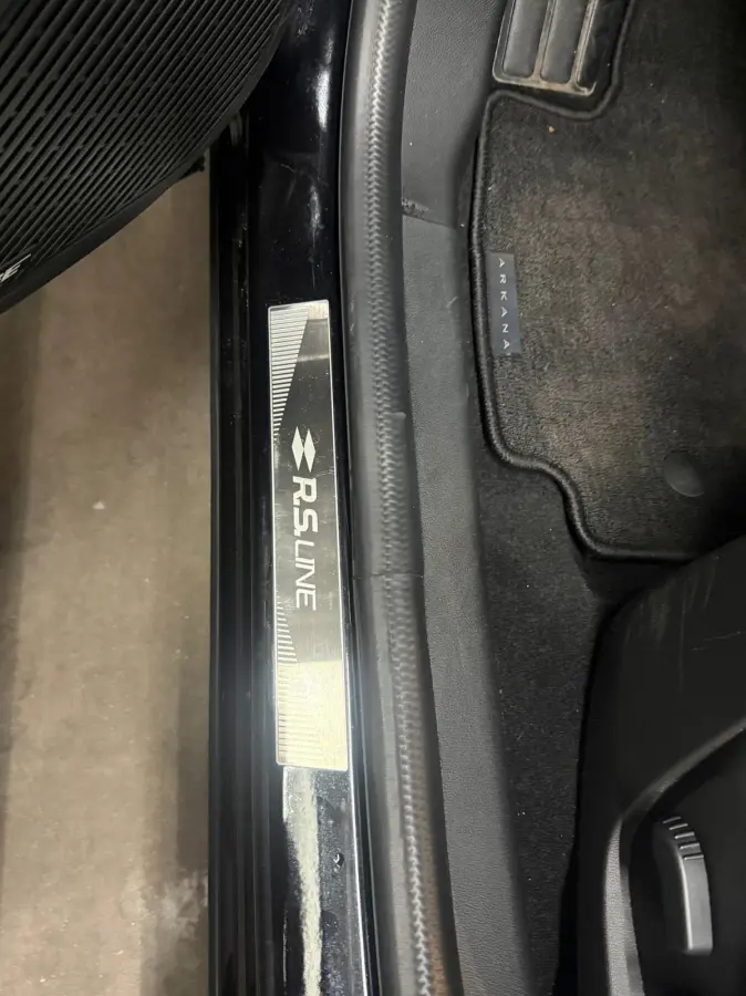 1.6 E-Tech Hybrid 145 R.S. Line, Panoramadak,Stoelverwarming,Stuurverwarming,Apple Carplay/Android