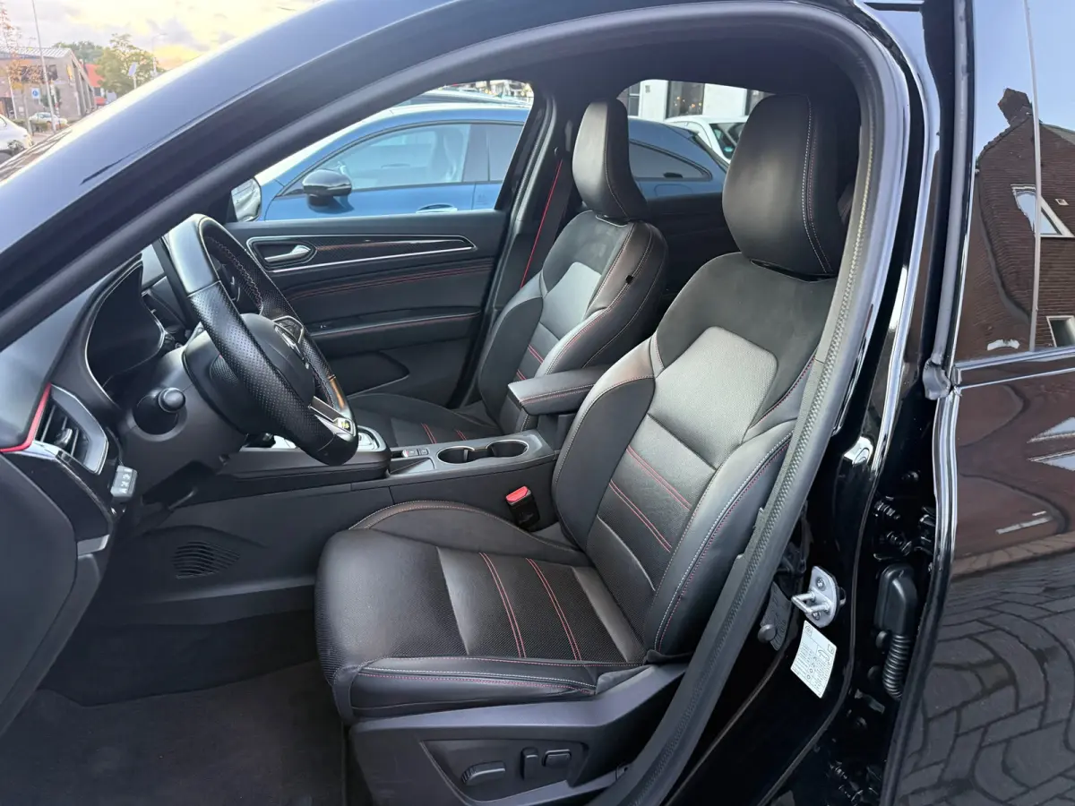 1.6 E-Tech Hybrid 145 R.S. Line, Panoramadak,Stoelverwarming,Stuurverwarming,Apple Carplay/Android